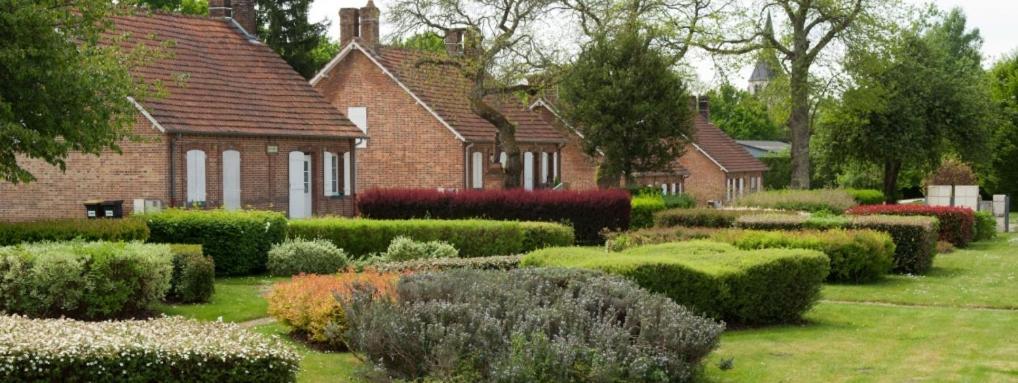 Le Cocoon D'Annabelle - Jolie Maison Avec Jeux Et Grand Jardin Pierrefitte-sur-Sauldre ภายนอก รูปภาพ